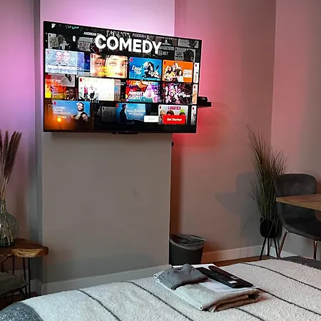 Holiday House With Private Jaccuzi Hotel 4*