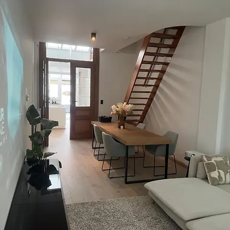 Hotel House With Private Jaccuzi - Center 5*
