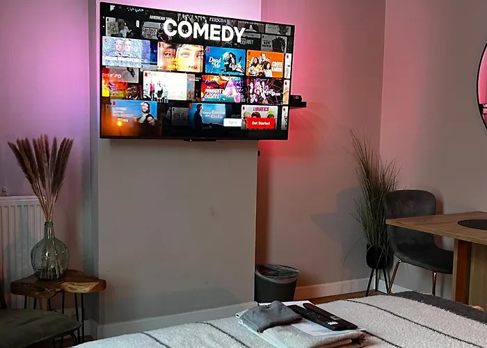 Holiday House With Private Jaccuzi Hotel 4*