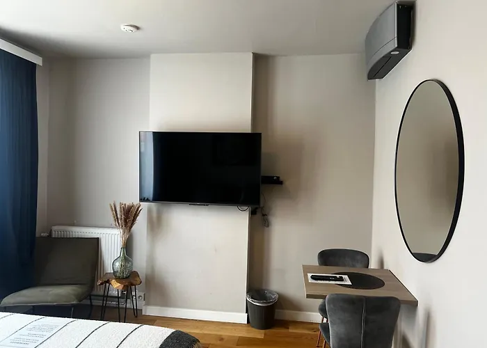 Holiday House With Private Jaccuzi Leuven