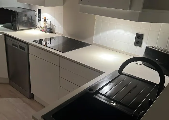 מלון House With Private Jaccuzi ליובן