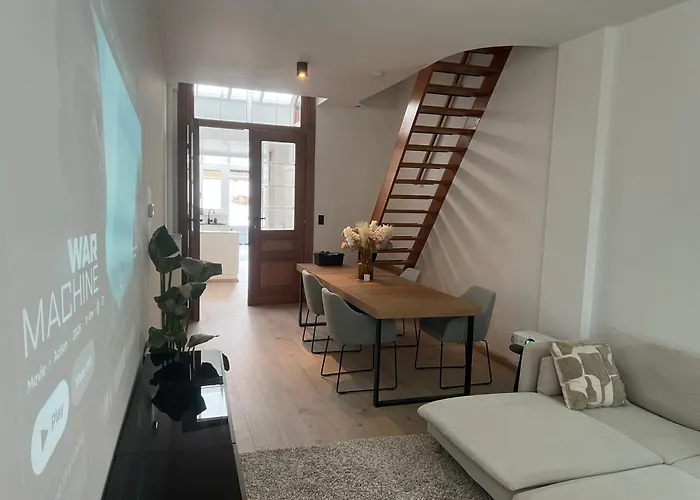 מלון House With Private Jaccuzi 4*